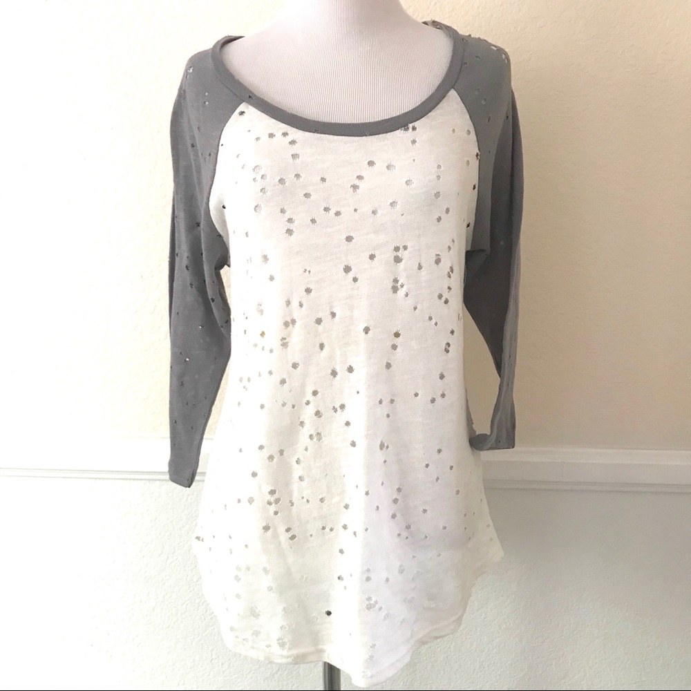 Women’s Distressed Raglan Shirt